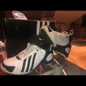 Adidas Basketball Shoes -Tim Duncan’s